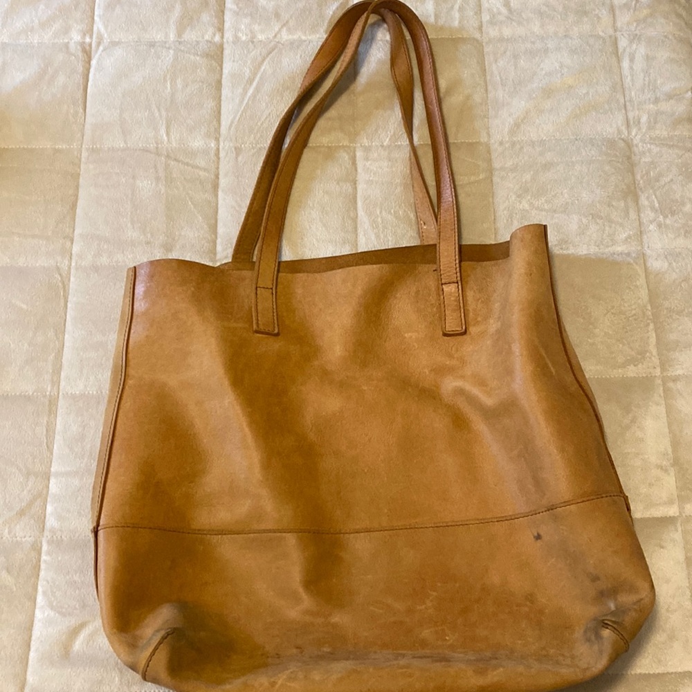 Abera Tote